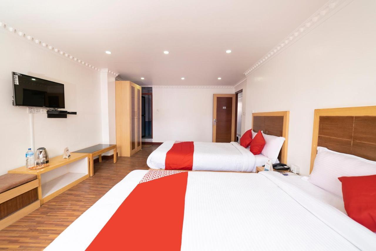 Oyo 318 Hotel Pancha Buddha Катманду Екстериор снимка