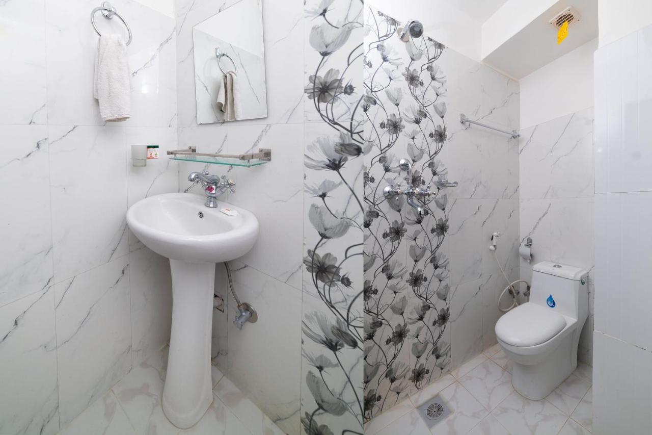 Oyo 318 Hotel Pancha Buddha Катманду Екстериор снимка