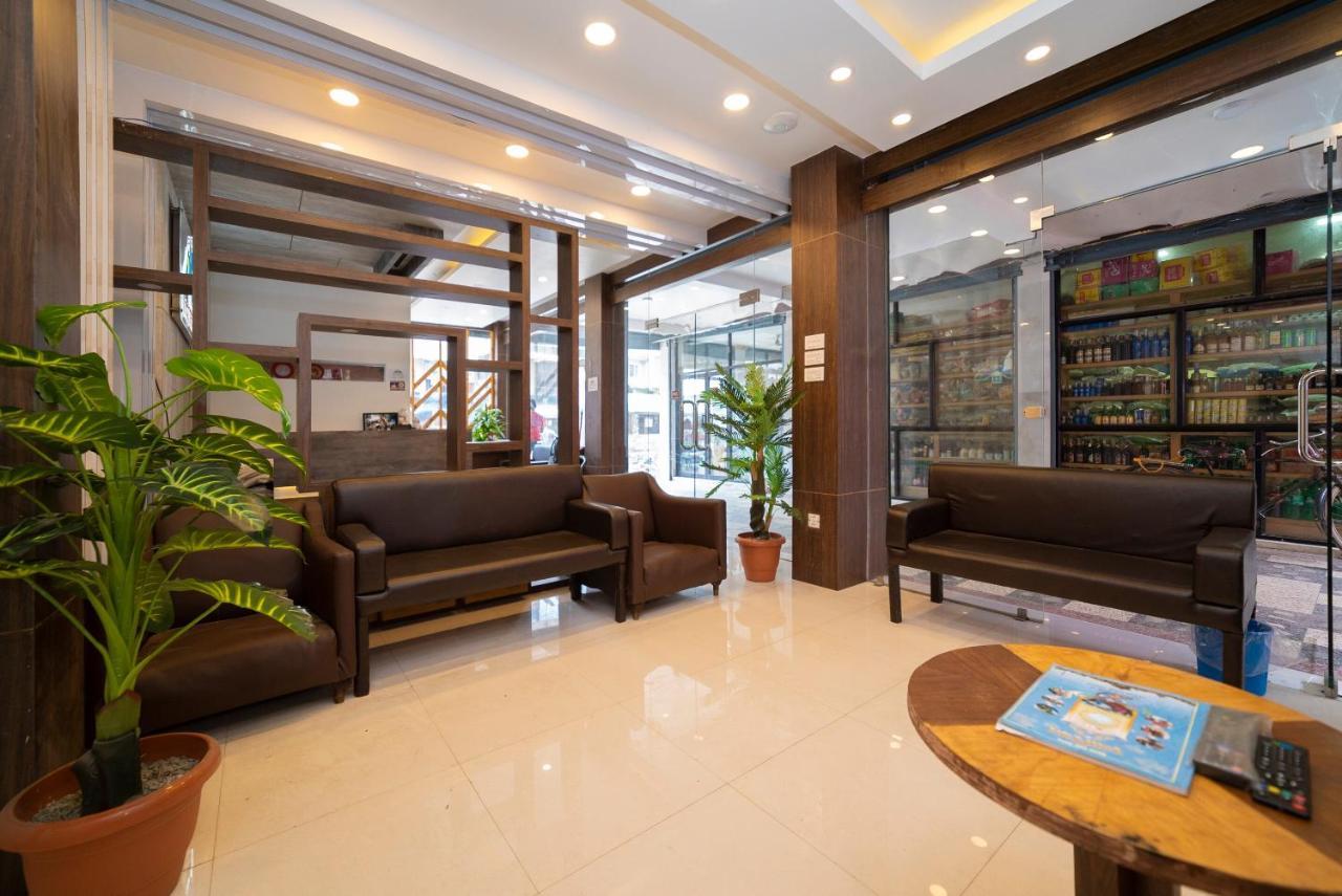 Oyo 318 Hotel Pancha Buddha Катманду Екстериор снимка